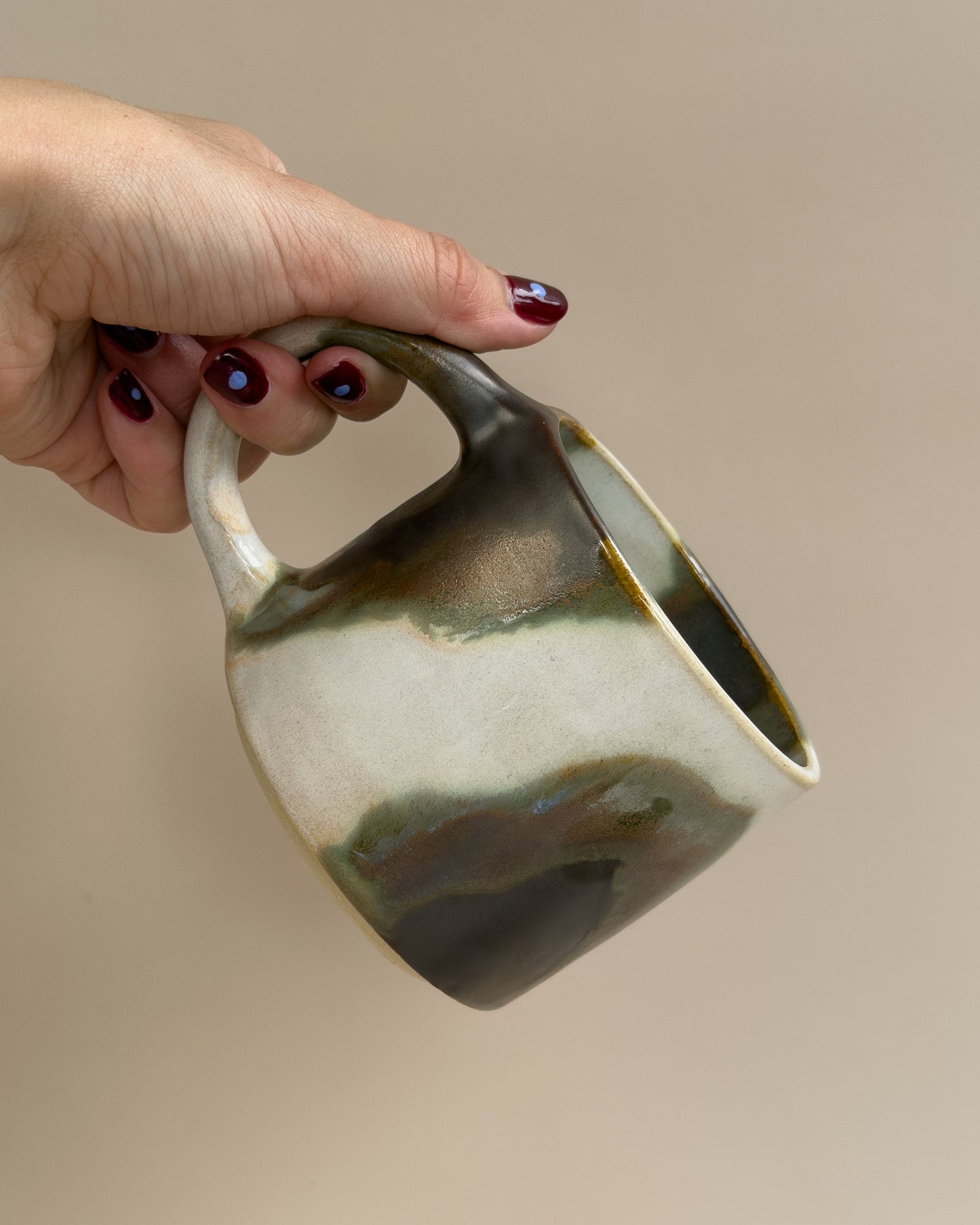 Classic Mugs in 'Shifting'