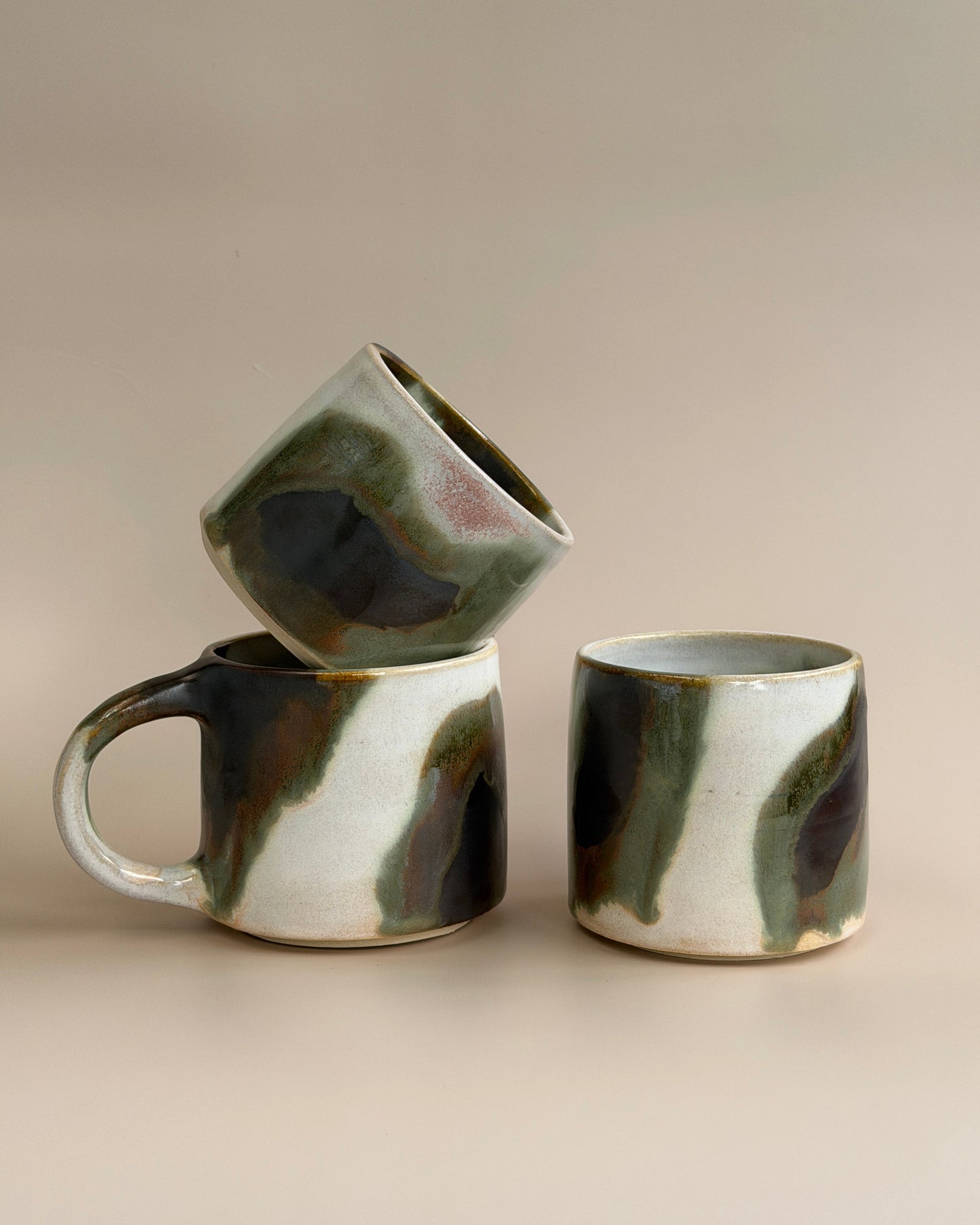 Classic Mugs in 'Shifting'